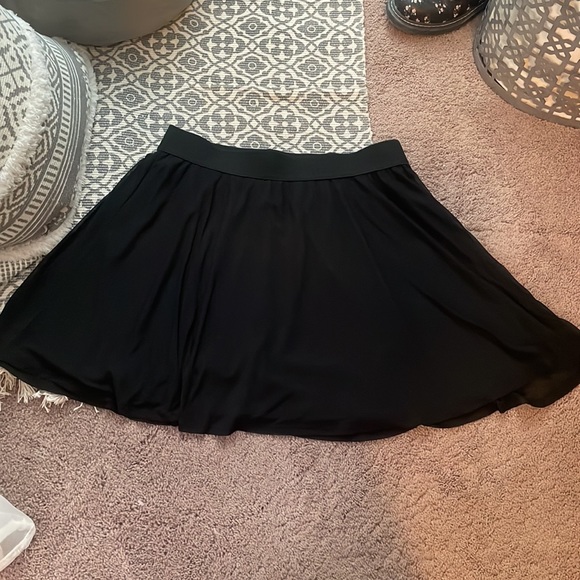 Joe Boxer black flowy/sheer A line elastic band skirt Size XL - Picture 3 of 5